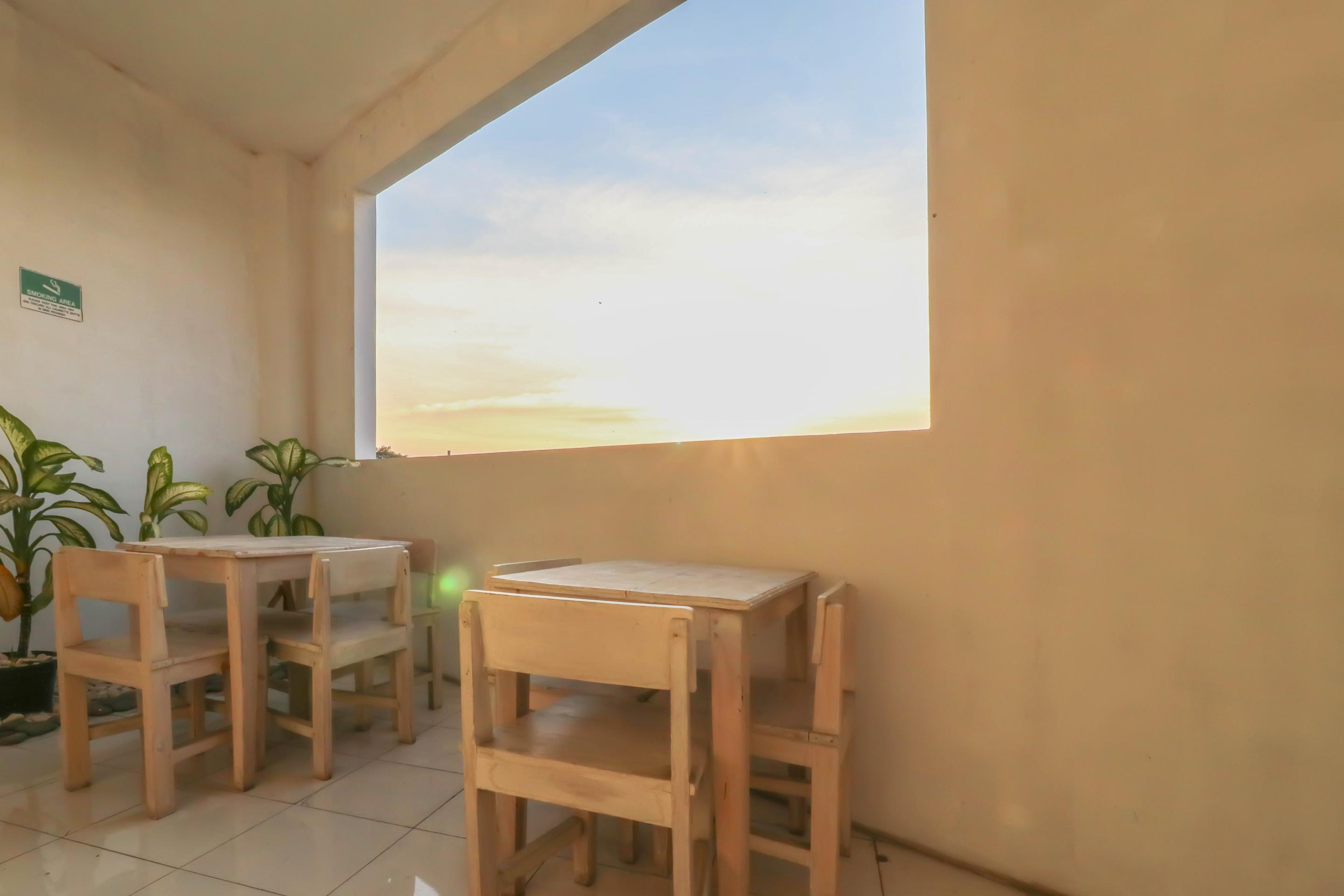 Oyo 1489 Simona Hotel Kerobokan Dış mekan fotoğraf